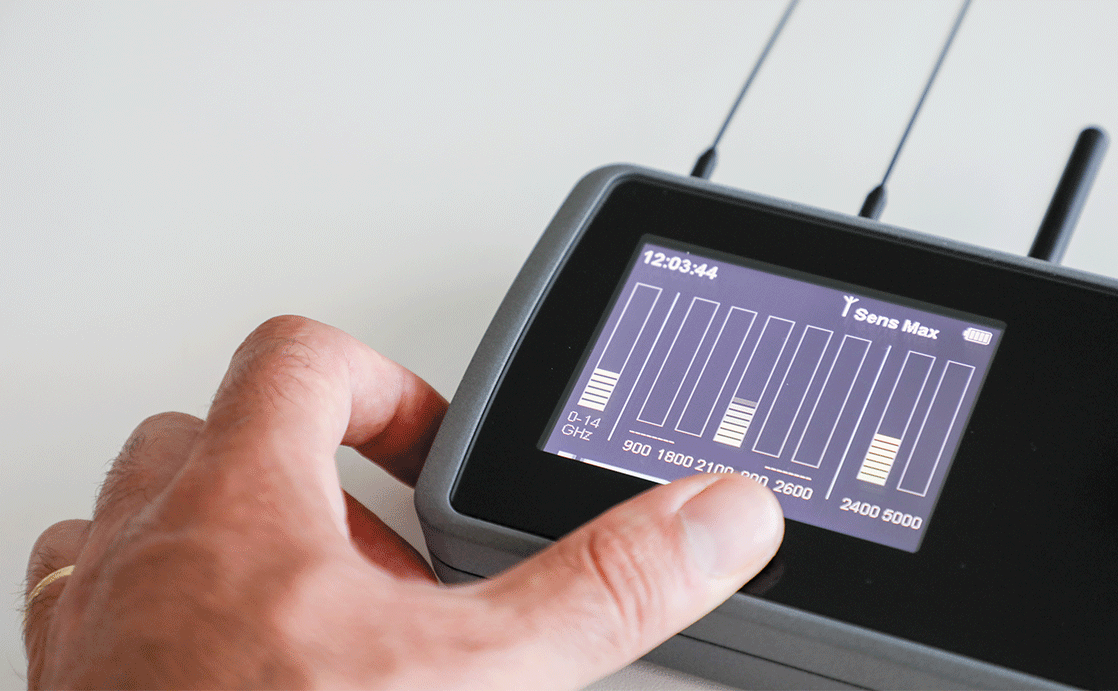 ИНСТРУМЕНТЫ БЕЗОПАСНОСТИ: Специальные технические средства, предназначенные для негласного получения информации и методы, используемые для их выявления и поиска на режимных объектах