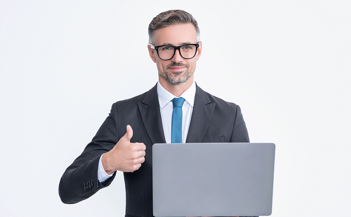 Дмитрий оспенников. Деловой мужчина. Опытный бизнесмен. Молодой человек в офисе. Бизнесмен.