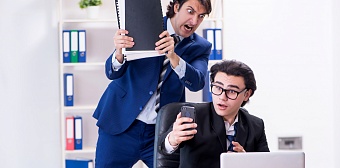 Конфликты в коллективе: виды, последствия, способы решения